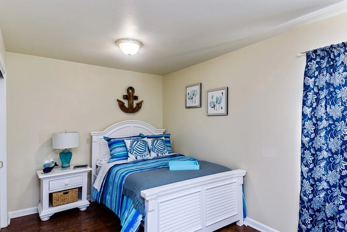 8b_bedroom-1